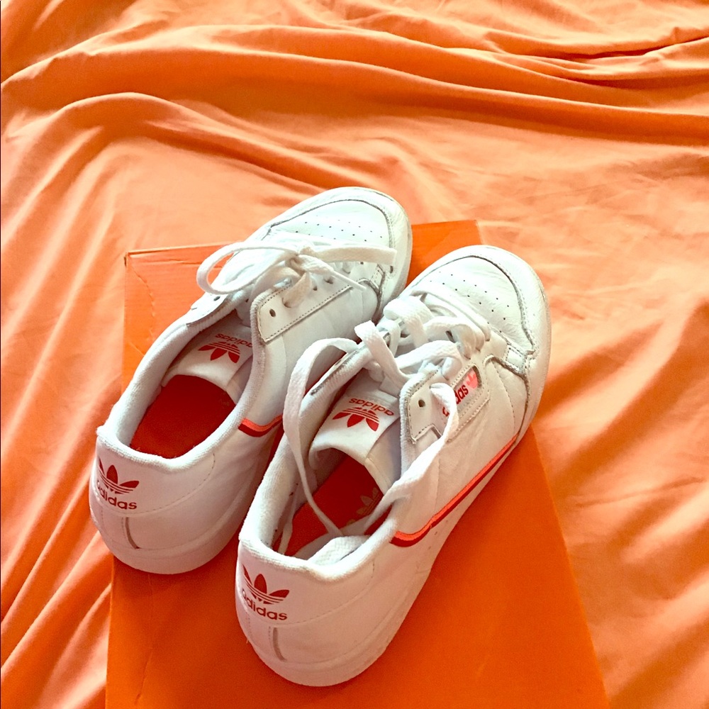 white and pink adidas